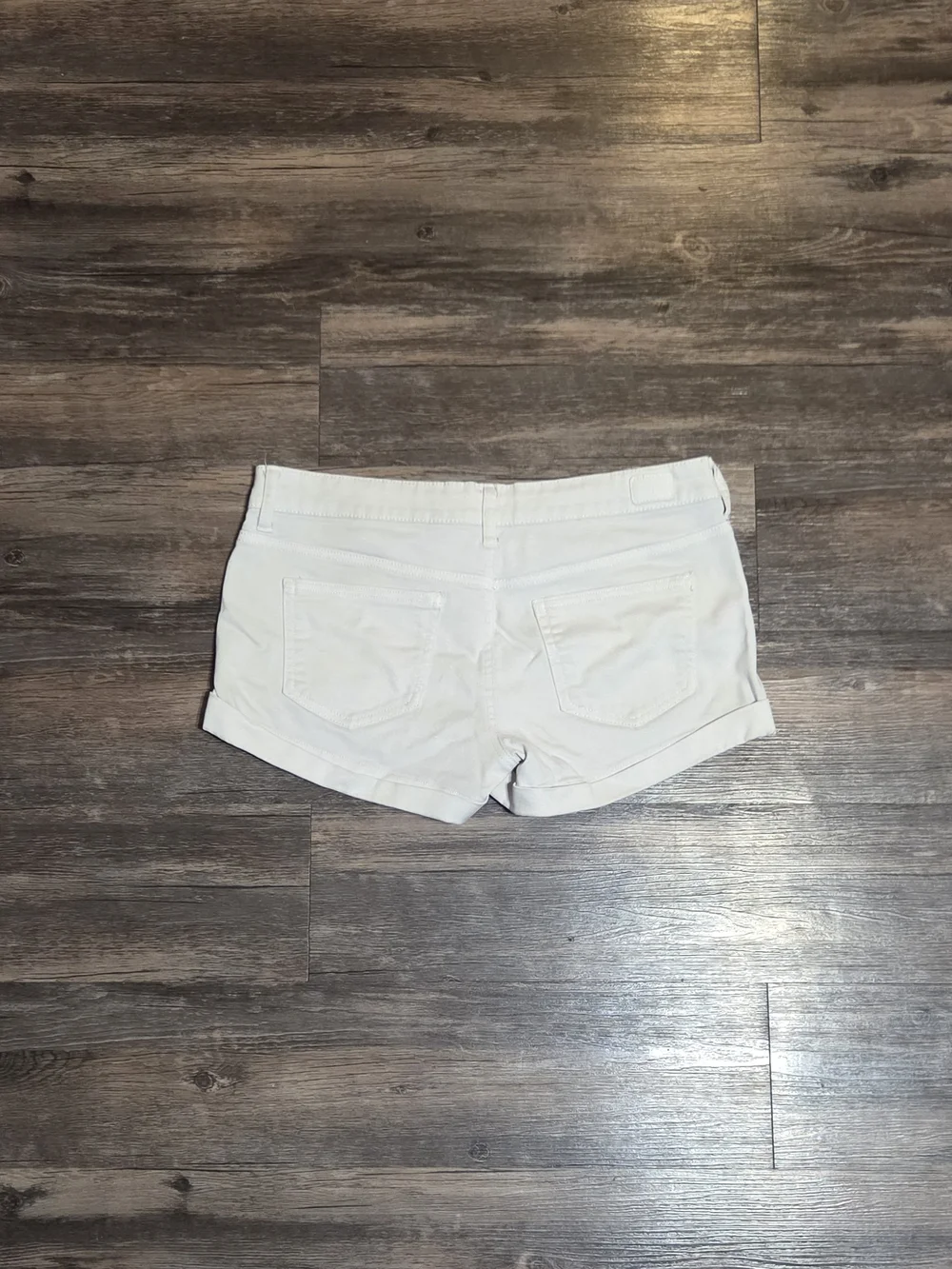 White Cuffed Denim Shorts Womens Juniors Size 11 / 30